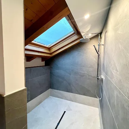 Terraced With Pool * リニャーノ・サッビアドーロ