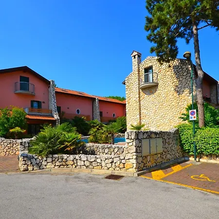 Terraced With Pool Villa Lignano Sabbiadoro